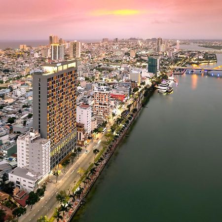 Wink Icon Hotel Danang Riverside - Luxury Suites - 24Hrs Stay & Rooftop Pool Bar Екстер'єр фото