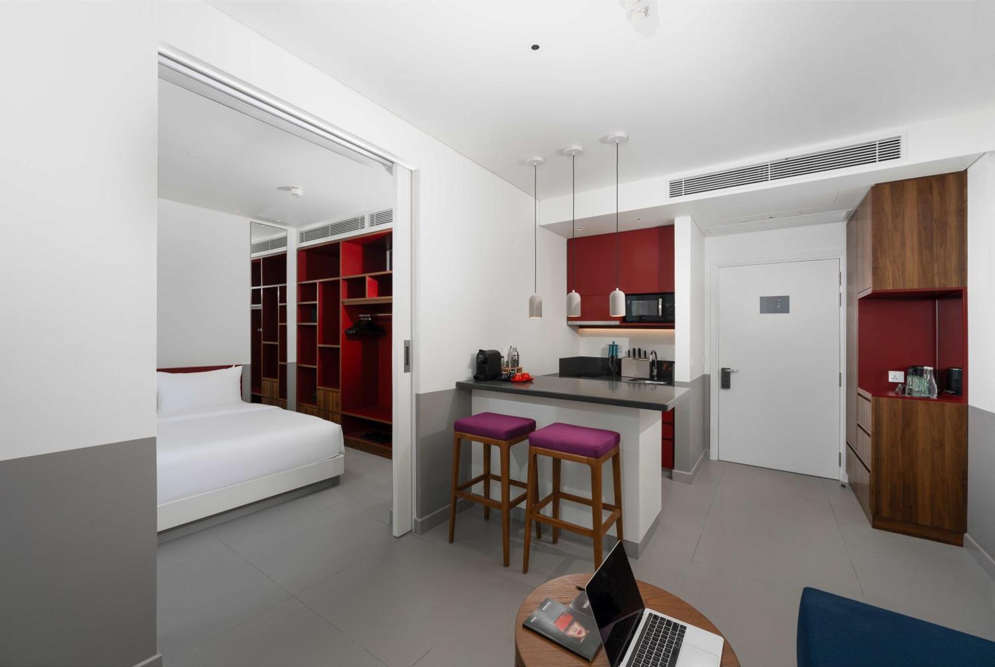 Wink Icon Hotel Danang Riverside - Luxury Suites - 24Hrs Stay & Rooftop Pool Bar Екстер'єр фото